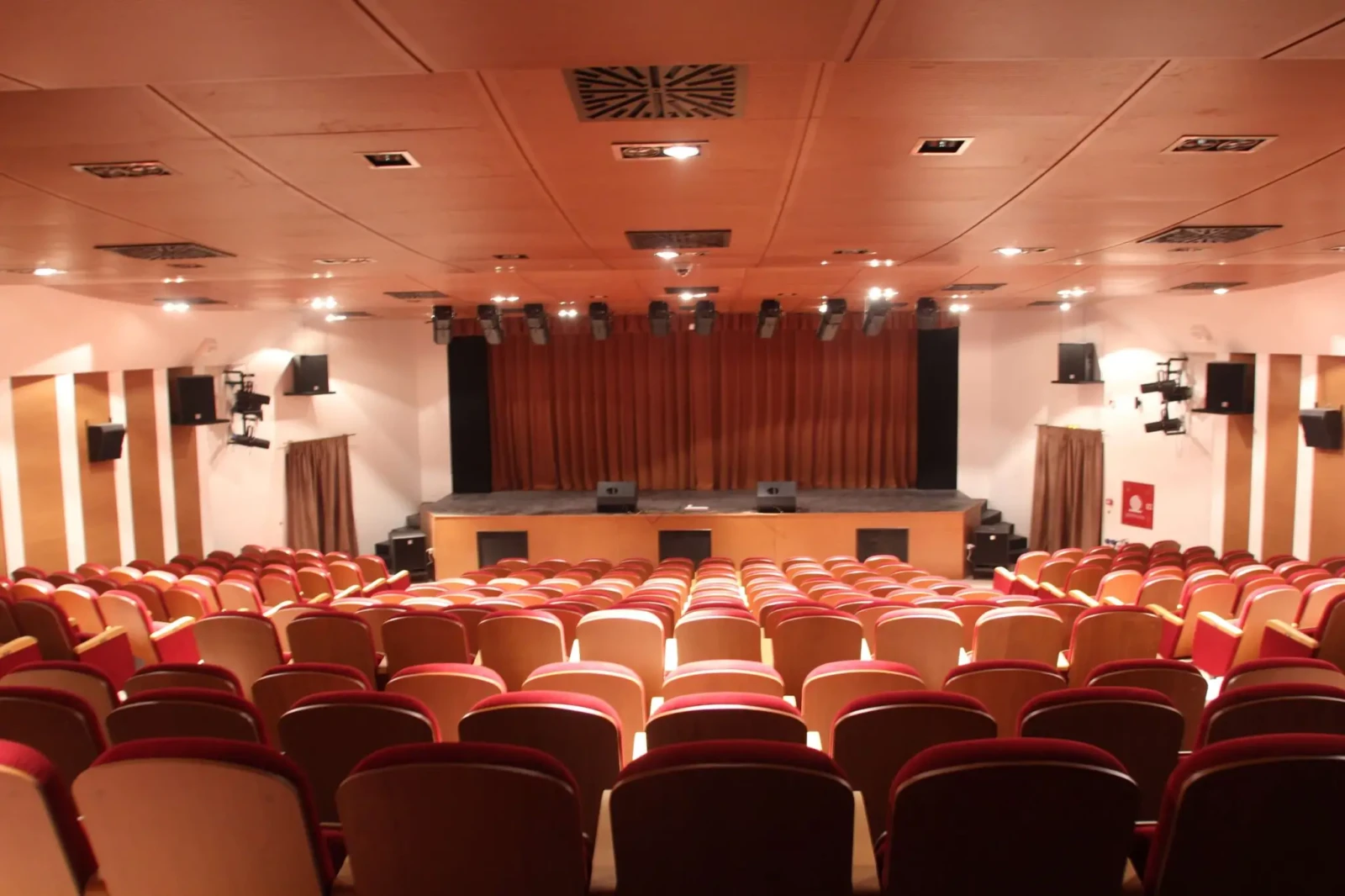 ΠΝΕΥΜΑΤΙΚΟ ΚΕΝΤΡΟ