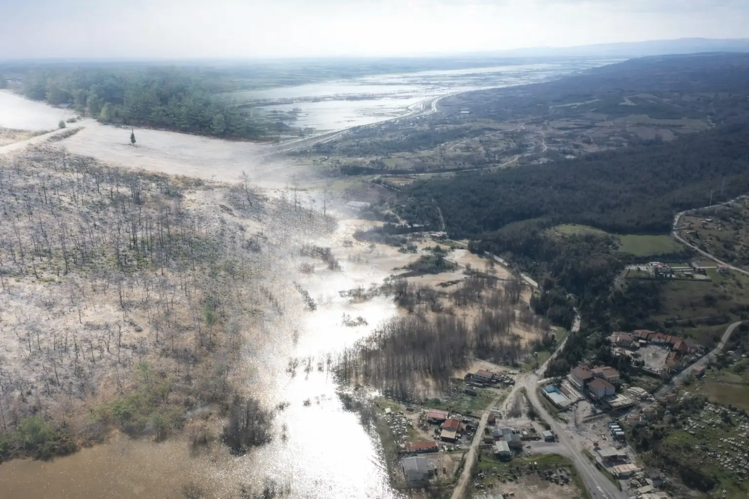 πλημμυρες-πυρκαγιες