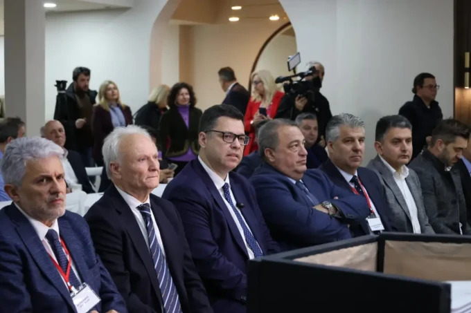 Περιφερειάρχης-Χριστόδουλος-Τοψίδης-2ο-Συνέδριο-Αγροτικής-Ανάπτυξης-Ροδόπης-1